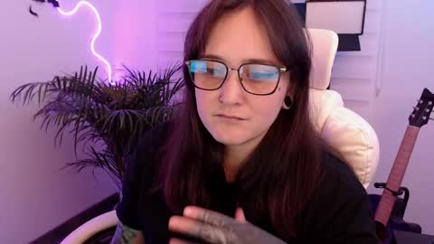 Snapshot of fallenag__ chatting on 05-21-26, 01:45 OF fallenag 1 online show from 05-21-26, 01:45