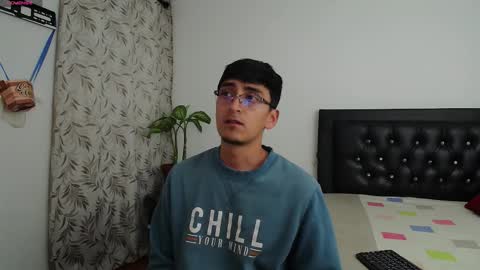 Snapshot of fallgays chatting on 09-24-25, 11:52 FallGays online show from 09-24-25, 11:52