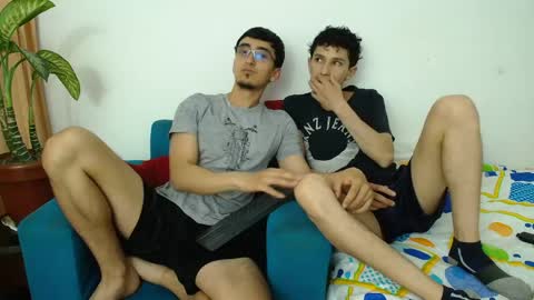 Snapshot of fallgays chatting on 05-09-26, 02:28 FallGays online show from 05-09-26, 02:28