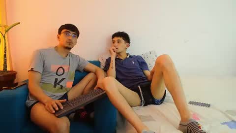 FallGays online show from 07-10-26, 05:26