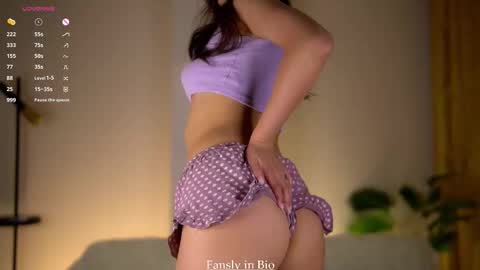 Kim online show from 10-25-25, 02:35