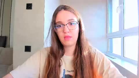 Snapshot of fancy_bunny chatting on 02-12-25, 12:22 fancy bunny online show from 02-12-25, 12:22