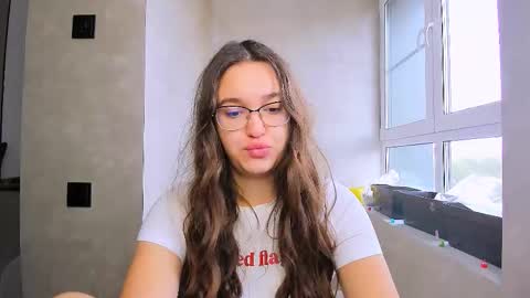 Snapshot of fancy_bunny chatting on 09-22-25, 06:26 fancy bunny online show from 09-22-25, 06:26