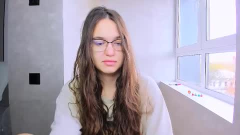 Snapshot of fancy_bunny chatting on 10-20-25, 05:41 fancy bunny online show from 10-20-25, 05:41