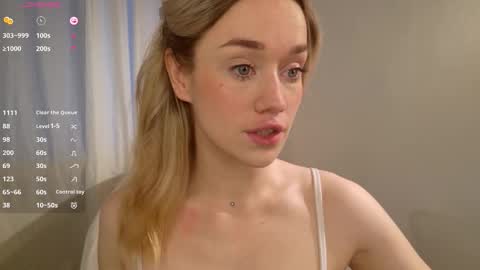 fancyamelia online show from 10-25-25, 01:07