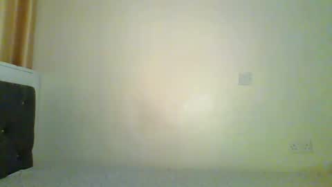 Snapshot of fancyfingers_ chatting on 06-10-26, 03:07 fancyfingers1 online show from 06-10-26, 03:07