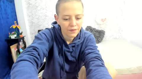 FANNY online show from 02-28-25, 03:37