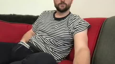 Snapshot of fantacyland chatting on 11-21-25, 02:27 Alex online show from 11-21-25, 02:27