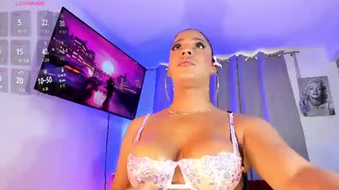 Snapshot of fantassyfenty chatting on 07-18-26, 10:46 fantassyfenty online show from 07-18-26, 10:46