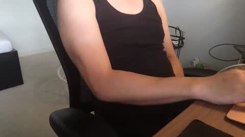Snapshot of fantasticbake1 chatting on 04-27-26, 02:09 fantasticbake1 online show from 04-27-26, 02:09