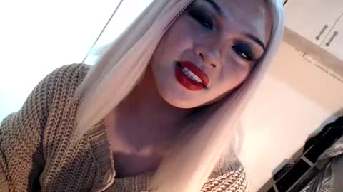 DANIELLA - DONT FORGET TO GIVE ME A THUMBSU UP online show from 07-11-26, 03:59