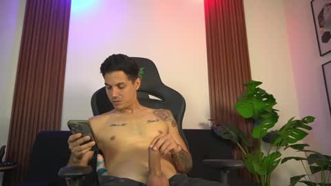 Snapshot of fantasy_col chatting on 03-28-26, 02:11 Maddie online show from 03-28-26, 02:11