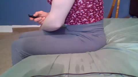 Snapshot of fantasyguy99 chatting on 10-05-25, 08:45 fantasyguy99 online show from 10-05-25, 08:45