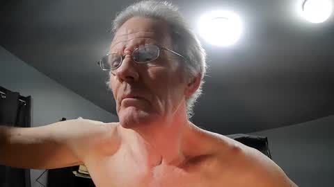 fantasyresort online show from 01-13-25, 04:07