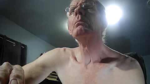 fantasyresort online show from 12-21-25, 04:30