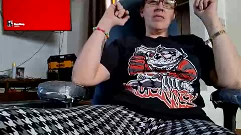 Scarlett online show from 10-26-25, 07:20