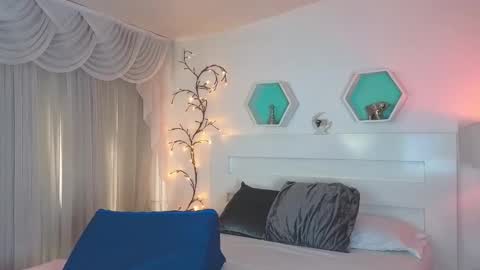 Farah online show from 11-15-25, 12:13