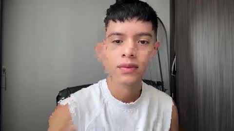 Snapshot of farid_jake_ chatting on 04-23-26, 04:20 farid_jake_ online show from 04-23-26, 04:20