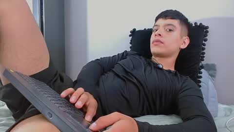 Snapshot of farid_jake_ chatting on 05-04-26, 09:00 farid_jake_ online show from 05-04-26, 09:00