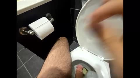 Snapshot of farzadd1995 chatting on 03-11-25, 03:59 ALIII online show from 03-11-25, 03:59