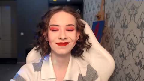 Snapshot of fascinating___eyes chatting on 06-17-26, 09:38 Fascinating Eyes online show from 06-17-26, 09:38