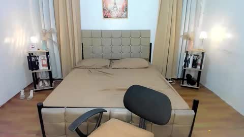 fascinatingtransvalerie online show from 10-05-25, 01:31