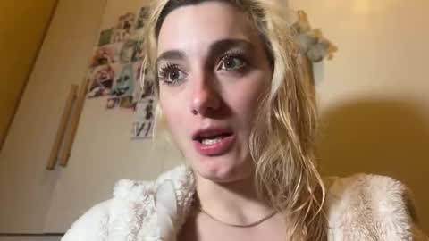 Gattino online show from 10-14-25, 04:52