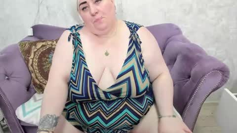 fashiona online show from 03-01-25, 12:01