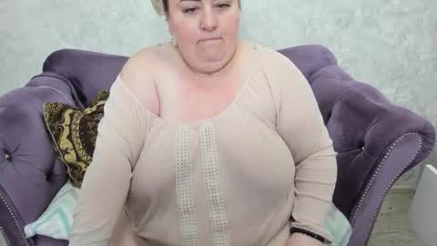 fashiona online show from 09-21-25, 05:09