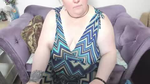 fashiona online show from 02-24-26, 09:18