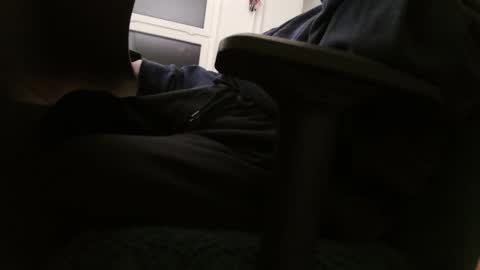 Snapshot of fat_bubble chatting on 11-22-25, 05:56 Fat Bernd online show from 11-22-25, 05:56