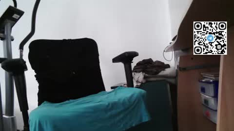 Snapshot of fat_bubble chatting on 06-30-26, 05:36 Fat Bernd online show from 06-30-26, 05:36