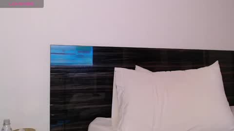 Snapshot of faustosaenz chatting on 02-21-25, 01:11 FAUSTO online show from 02-21-25, 01:11