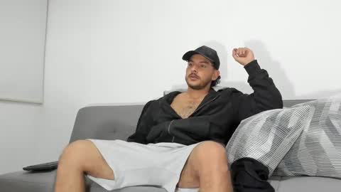 favid95 online show from 12-17-24, 06:13