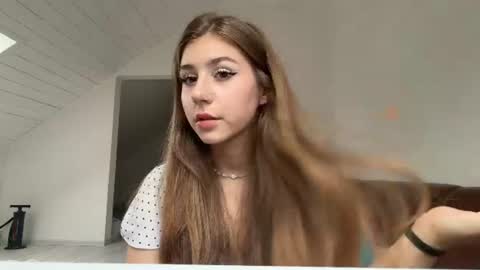 Snapshot of fawnmcgorry chatting on 07-16-26, 03:07 Emily online show from 07-16-26, 03:07