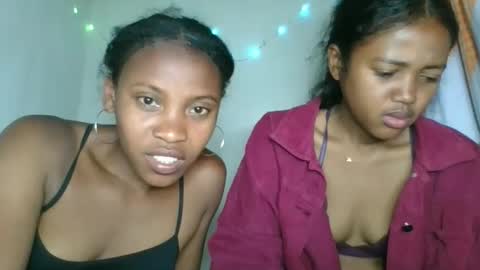 fayence09 online show from 10-31-25, 11:06