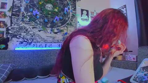 Diva online show from 12-22-25, 01:35