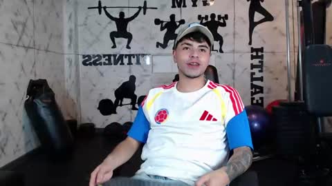 Snapshot of fedeviale chatting on 06-28-26, 04:18 Fede online show from 06-28-26, 04:18