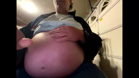 feedmyhugebelly online show from 05-27-26, 02:41