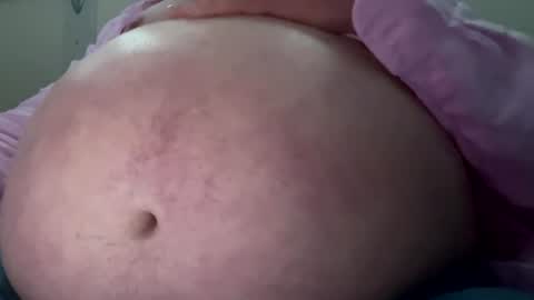 feedmyhugebelly online show from 07-12-26, 09:17