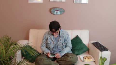 Snapshot of feelina_firesoul chatting on 09-16-25, 11:33 Feelena online show from 09-16-25, 11:33