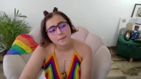 Snapshot of feelina_firesoul chatting on 10-16-25, 06:09 Feelena online show from 10-16-25, 06:09