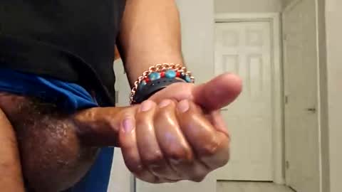 Snapshot of feelsbomber chatting on 11-05-25, 12:05 feelsbomber online show from 11-05-25, 12:05