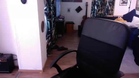 feetkissboy online show from 03-13-26, 09:38