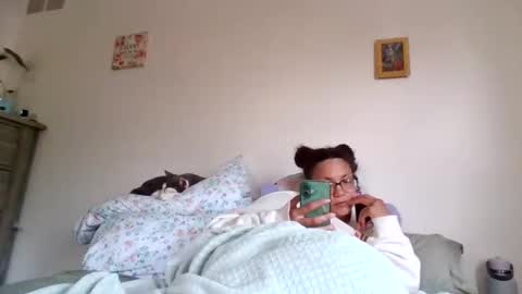 Soley online show from 06-08-26, 08:53