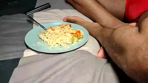 feetofmau online show from 10-27-25, 05:22