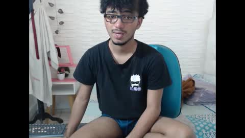 Snapshot of felipecams chatting on 09-12-25, 12:22 andres felipe benitez online show from 09-12-25, 12:22