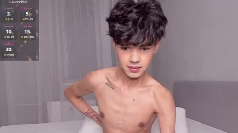 Snapshot of felix_rey chatting on 07-11-26, 03:15 Felix online show from 07-11-26, 03:15