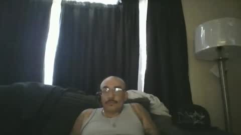 Snapshot of felixrlarios25 chatting on 05-12-26, 06:38 felixrlarios25 online show from 05-12-26, 06:38