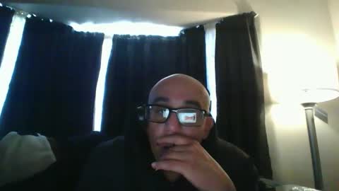 Snapshot of felixrlarios25 chatting on 05-28-26, 06:27 felixrlarios25 online show from 05-28-26, 06:27